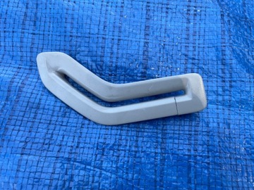 Volvo s40 v50 втулка ремня левая 8665745 фото №1