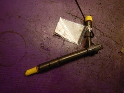 Opel combo c 01-05 1.7 dti 75km инжектор tjbb01901d фото №1