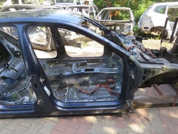 Поріг стійка праві bok sedan lh5x passat b8 фото №1