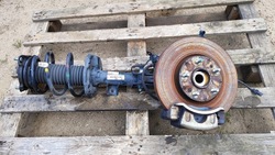 Kia optima iv 15-19 1.7 crdi амортизатор mcpherson  поворотный кулак левый перед фото №1