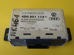 Модуль блок управления сигнализации audi a8 s8 d2 4d 4d0951173 nr79 фото №1