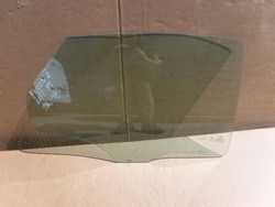Стекло задняя правая дверь ford fusion рестайлинг usa фото №1