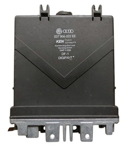 Блок керування audi a4 2.0 037906022ee фото №1