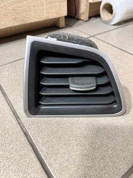 19 ford s-max mk2 решётка воздуховод em2b-19c696ab фото №1