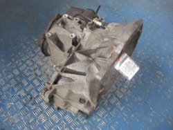 Fiesta mk6 1.4tdci коробка передач коробки передач 2n1r-7f096-a фото №1