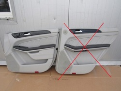 Mercedes w166 оббивка двері боковина праві перед фото №1