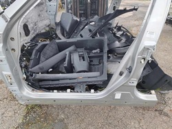 Nissan juke 10- поріг лівий стійка середній чверть фото №1