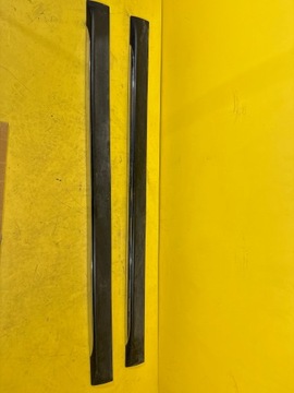 Peugeot 3008 - накладка порогова права + ліва фото №1