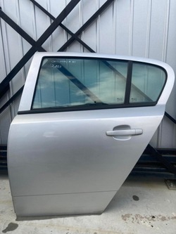 Дверь задние левая opel astra h hb z157 комплектные фото №1