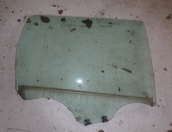 Скло двері праві зад dacia logan i універсал фото №1