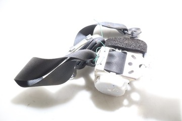 Pas безпеки праві зад toyota yaris iii фото №1