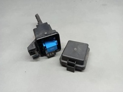 Корпус запобіжників audi a1 8x0937124 фото №1