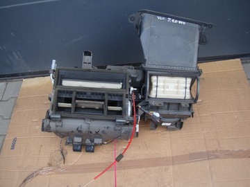 Toyota corolla verso ii 04-09 корпус нагревателя европа фото №1