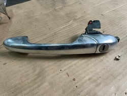 Alfa romeo 147 ручка наружная дверь передняя левая европа фото №1