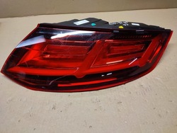 Audi tt tts 8s лампа права зад 8s0945096 фото №1