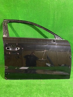 Двері передні праві audi a3 8v hb фото №1