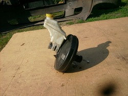 Усилитель тормозные бачок fiat grande punto 5 дверь 1.4b 55700420 фото №1