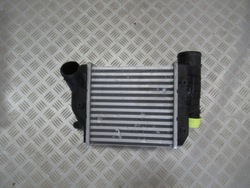 Радиаторов интеркулер audi a6 c6 4f0145805af фото №1