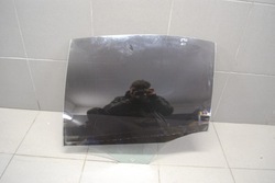 Стекло дверь левый зад bmw e90 as2 07r фото №1