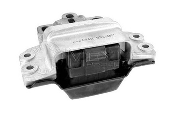 Подушка двигуна vw passat tiguan фото №1