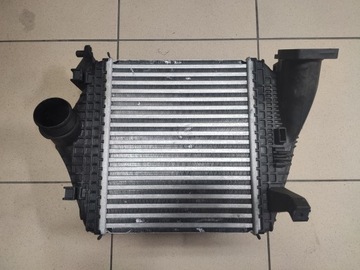 Lamborghini urus rsq8 інтеркулер 4m0145804bt фото №1