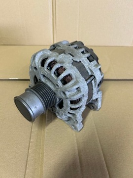 Vw seat audi skoda 1,0tsi генератор 04e903015a фото №1