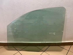 Стекло дверь левая передняя перед toyota proace 16- фото №1