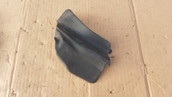 Audi tt 8n0 гумова накладка захист двері права 8n0837712b фото №1