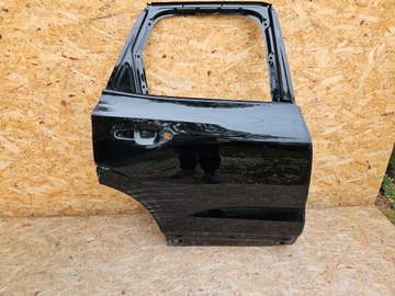 Volvo xc60 ii двері зад праві задні задні 2017- фото №1