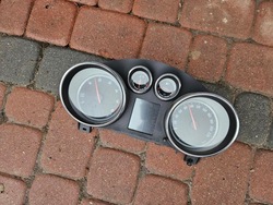 Спідометр  прилади 1.6cdti європа opel meriva b 13430876 фото №1