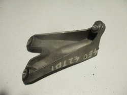 Лапи кронштейн 4e0199307bm фото №1