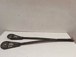 Кріплення підрамник 8200425787 8200425786 renault trafic iii vivaro b 14- фото №1