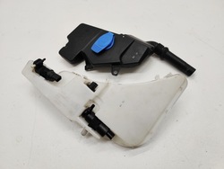 Audi a6 c7 бак склоомивача 4g8955451k 4g1955462a фото №1