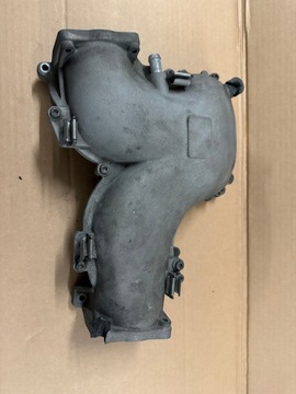 Повітропровід колектора пошкоджений audi s8 d3 5.2 fsi v10 bsm 07l133085a фото №1