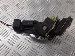 Замок дверь левый зад toyota corolla e11 2pin фото №1