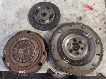 Skoda fabia vw polo iv 1.2 колесо маховики диск притиск фото №1