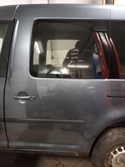 Двері праві, лівий зад vw caddy ii 2007r ld7u фото №1