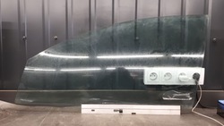 Скло лівий перед opel vectra c 03r фото №1