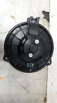 Toyota avensis t25 06-09 воздуходувка воздуховод 01301016 фото №1