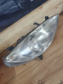 Правая лампа перед peugeot 307 фото №1