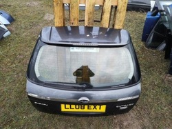 Subaru outback кришка задня скло 65z фото №1