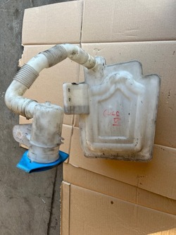 Бачок склоомивача volkswagen vw golf v 2004-2010 1ko955453q фото №1