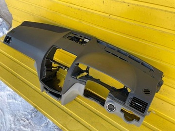 Mercedes w204 консоль панель uk c-klasa 204 фото №1