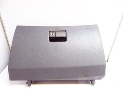 Avensis t22 97-03 бардачок пасажира фото №1