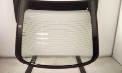 Скло задня зад renault laguna i 5двері hbk 1994-2001 з підігрівом оригінальна фото №1