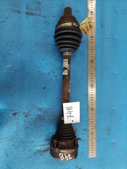 Audi a3 2010 r левая полуось 1.6 tdi 1k0407271cp фото №1