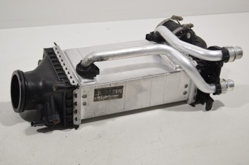 Радіаторів інтеркулер mercedes w213 e клас 2740900414 фото №1