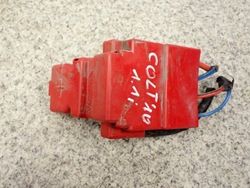 Mitsubishi colt 1.1 benz 04-12 клема плюсова фото №1