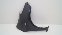 Toyota yaris ii 05-11 переднє праві крило фото №1