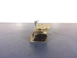 Audi a8 d3 распределитель подвешивание 15-1524-00052 фото №1